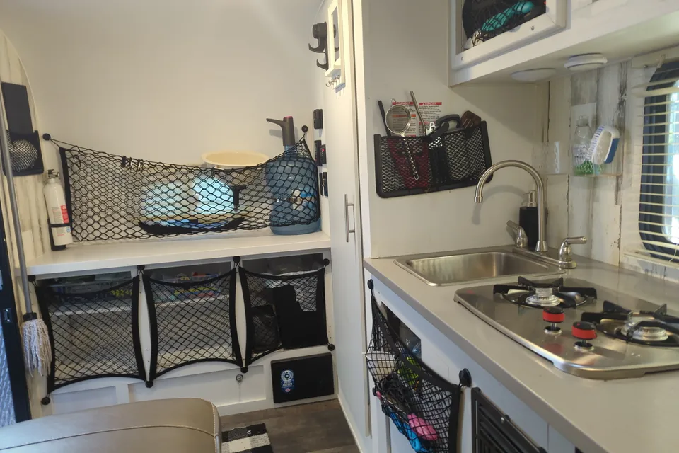 Boondock / Campsite, SUV Towable Travel Lite RV 14FD Travel Trailer