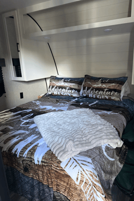 Rocco’s RV Rental | Fully Equipped Jayco Sleeps 8