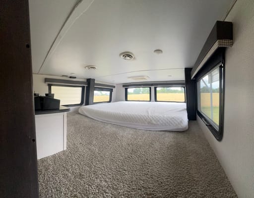 Brandon's Keystone Avalanche 390DS Fifth Wheel