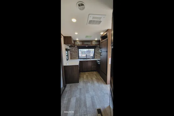 The Lakeside Lodge XLR 3310 Toy Hauler Hyperlite HD Ocean View