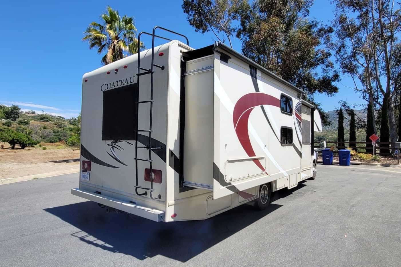 Sleeps 10, A/C, 2 Large Slide Outs, PRIVATE Queen Bedroom, Bunkhouse
