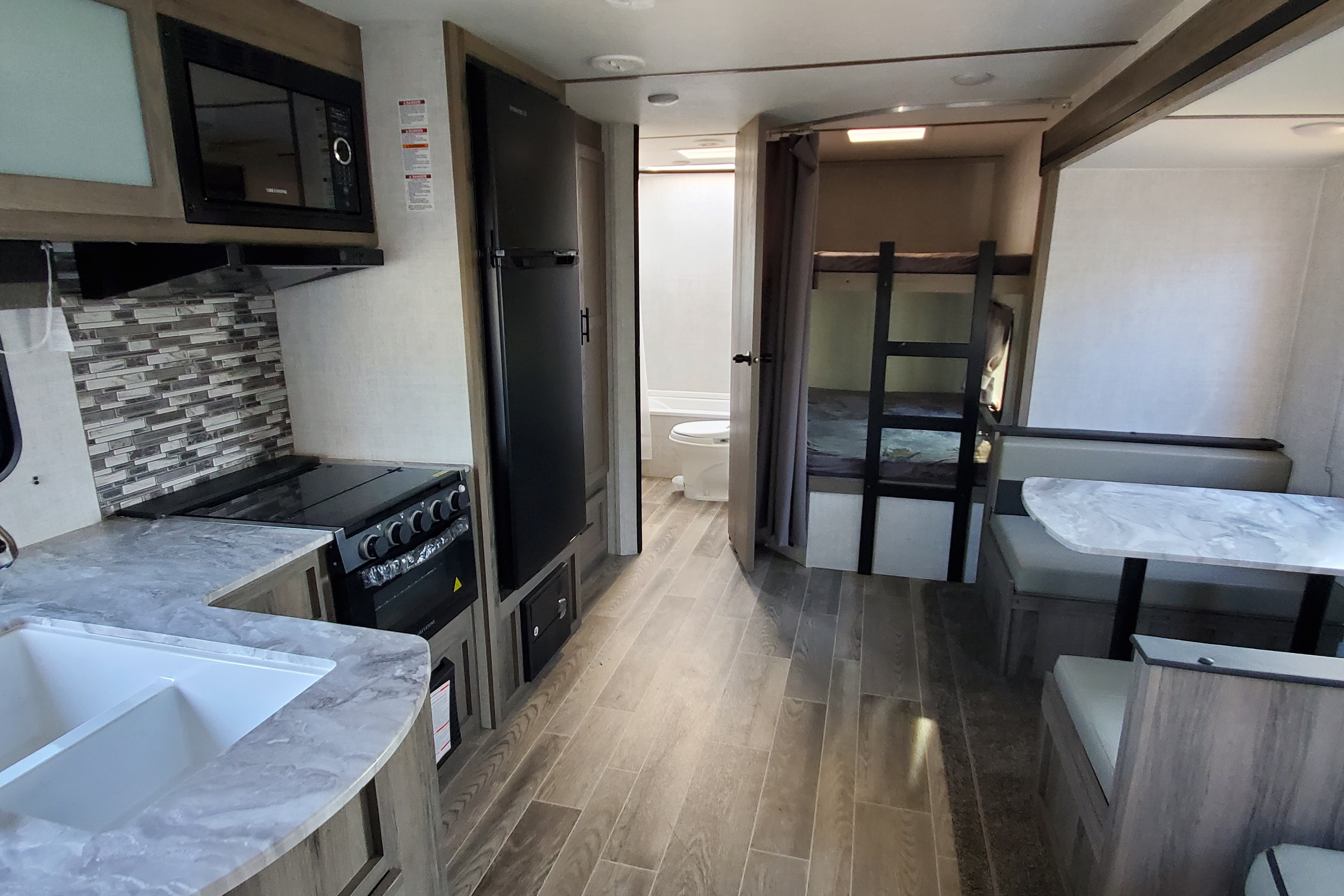 Gulf Stream Enlighten 27BHS Travel Trailer