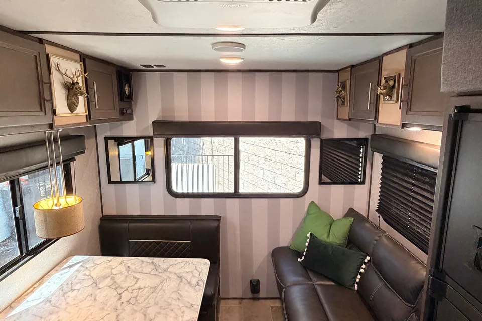 Coleman Lantern 202RDWE Travel Trailer