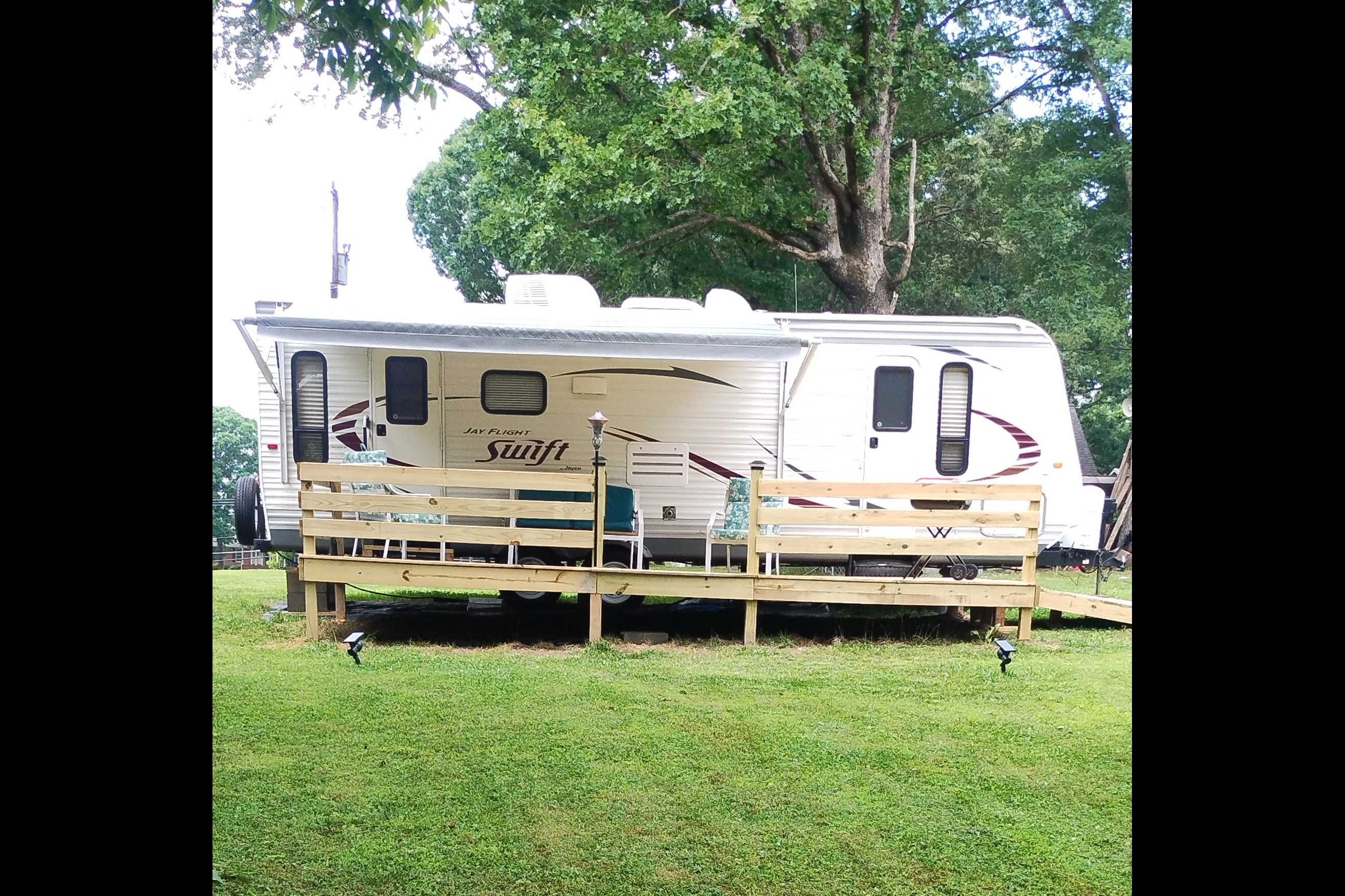Julius's RV Cottage