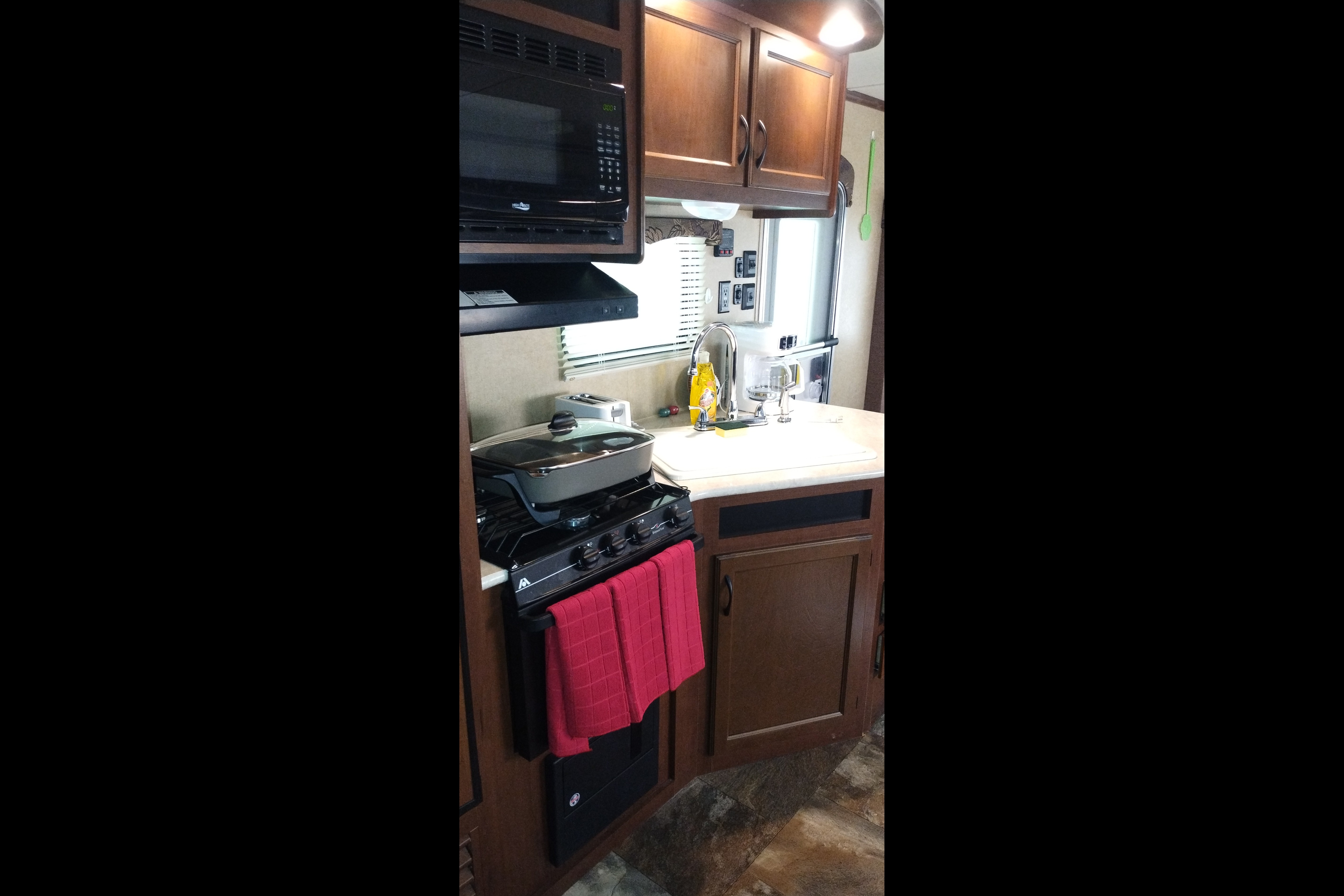 Julius's RV Cottage