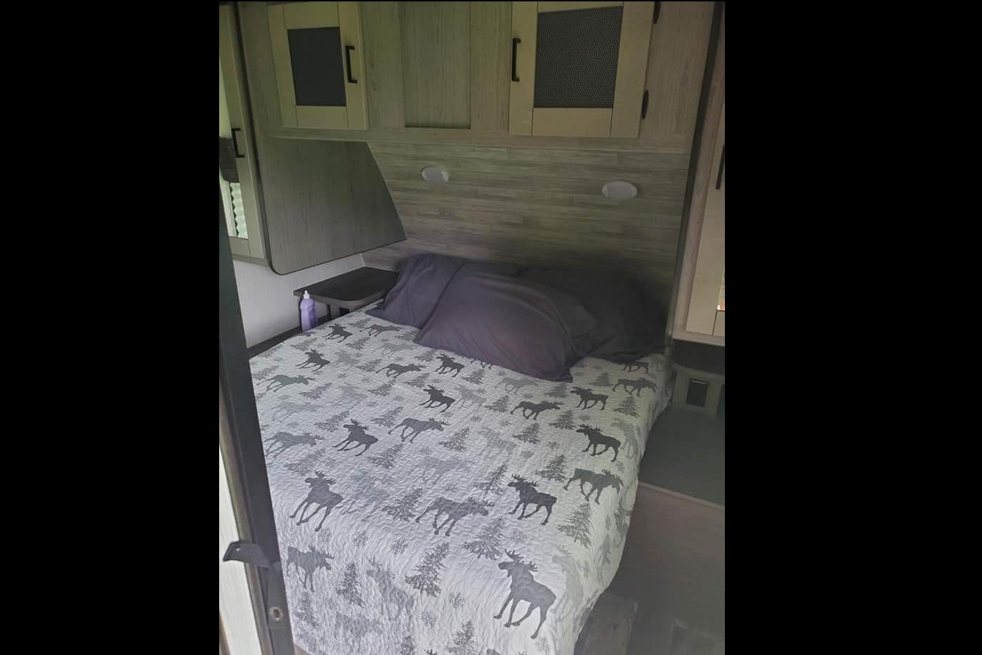 Kip's Forest River Mallard m312 Travel Trailer