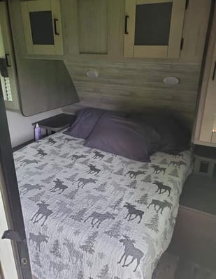 Kip's Forest River Mallard m312 Travel Trailer