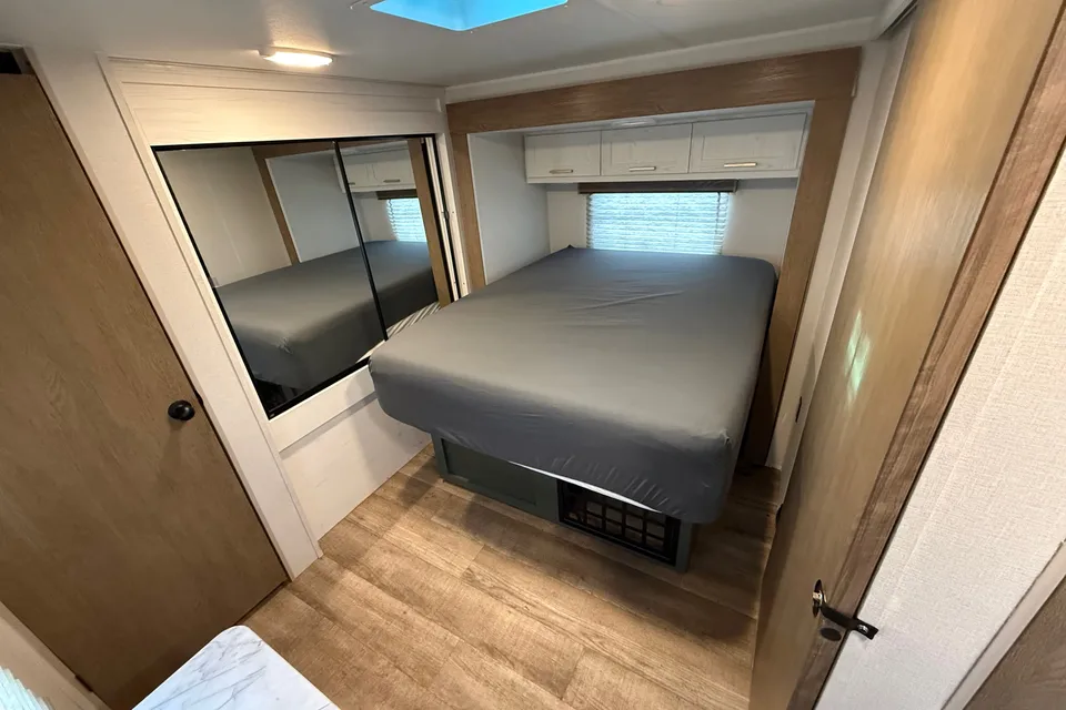 2 Bedroom 1.5 Bath Eddie Bauer Luxury