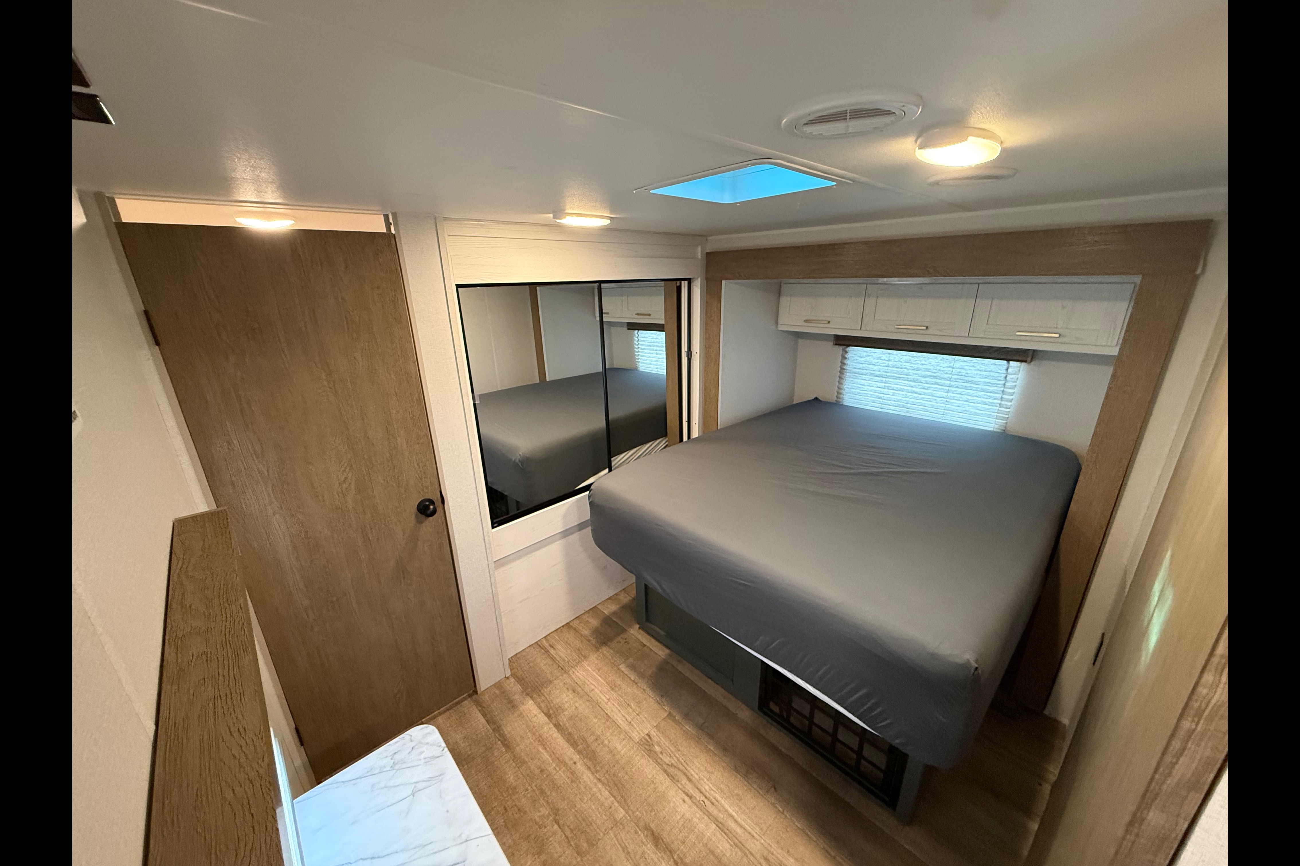 2 Bedroom 1.5 Bath Eddie Bauer Luxury