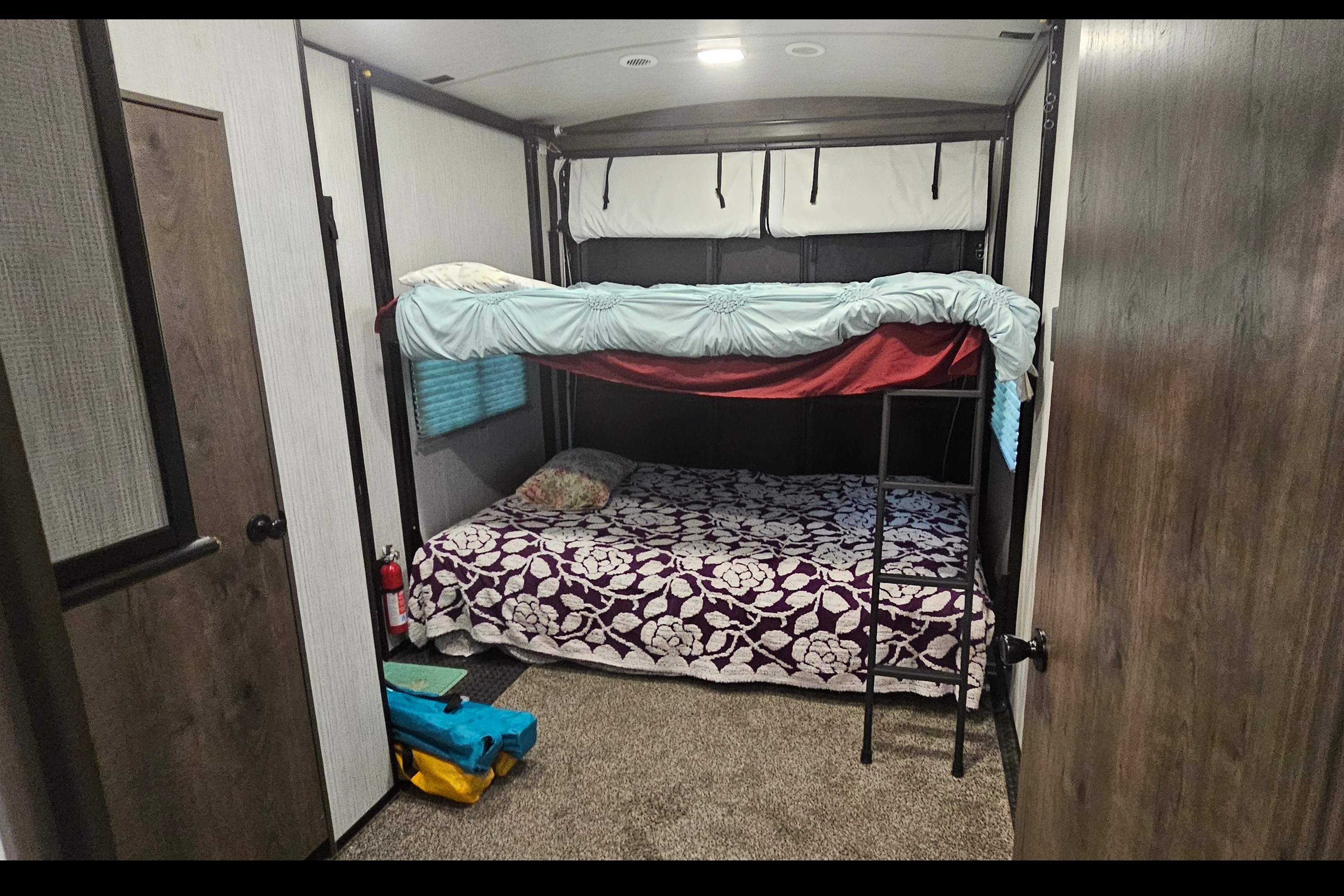 Deep South Camping Heartland T322 Toy Hauler