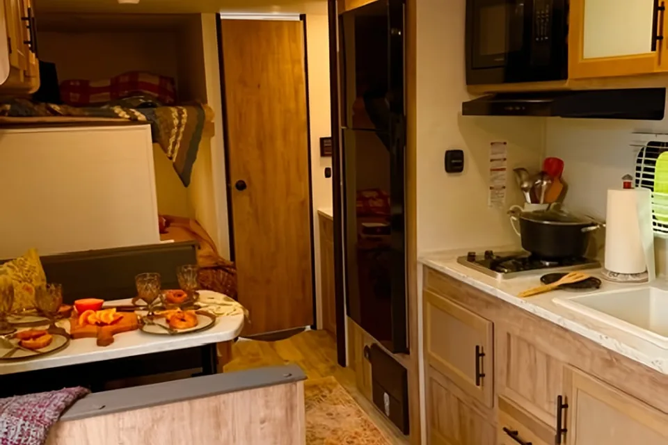 Burns Grand River 248BH Travel Trailer