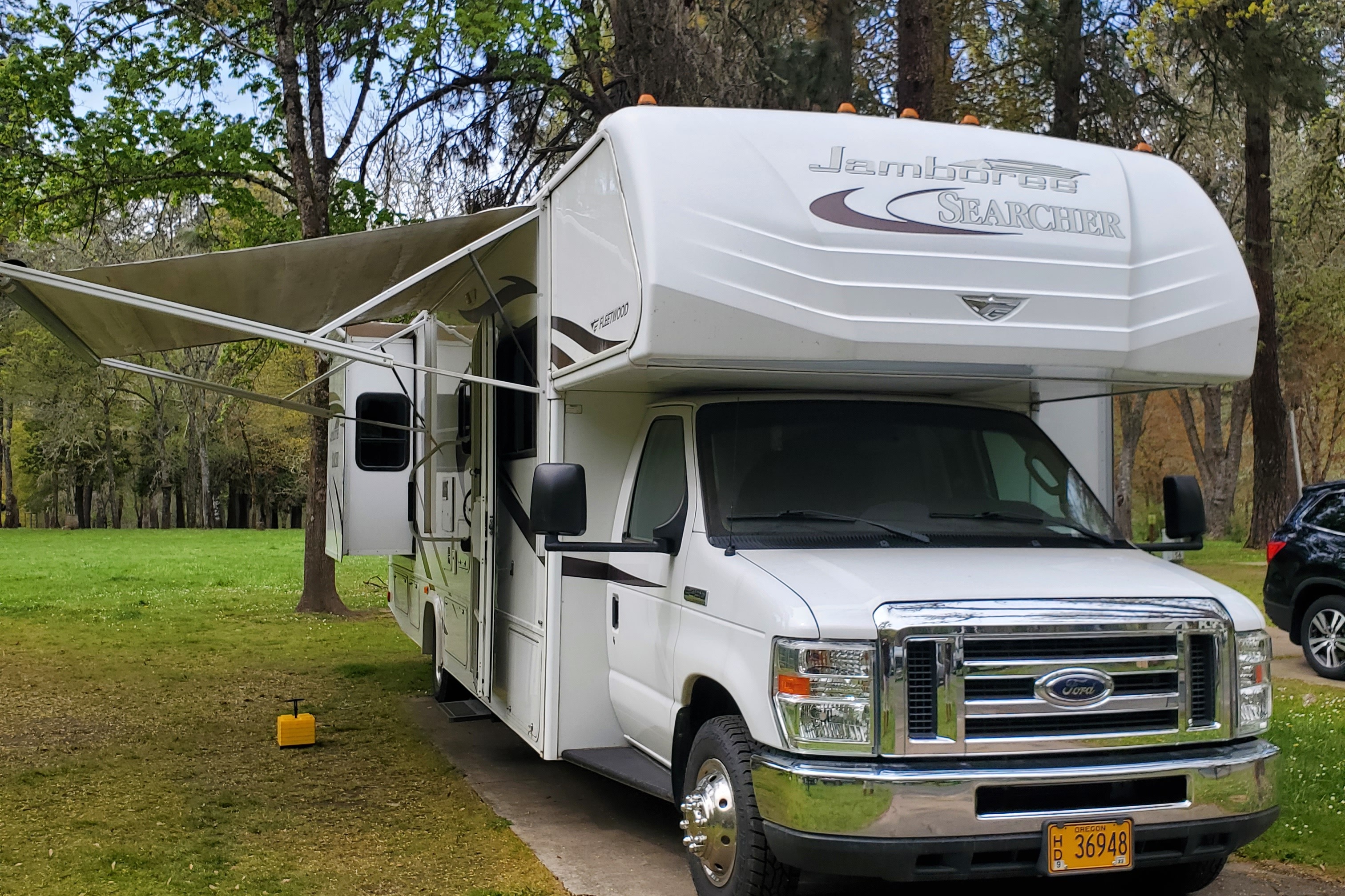 Ashley's Fleetwood Jamboree Searcher Class C