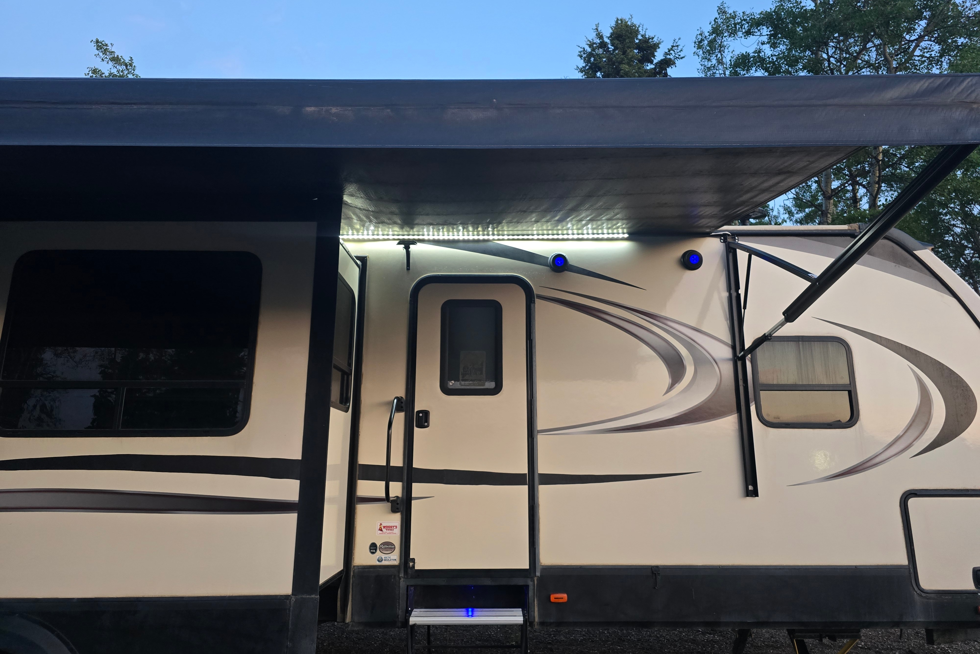 DOW RV ON 7-SIXTY