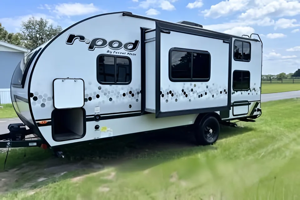 Alex's Forest River R-Pod 193 Travel Trailer