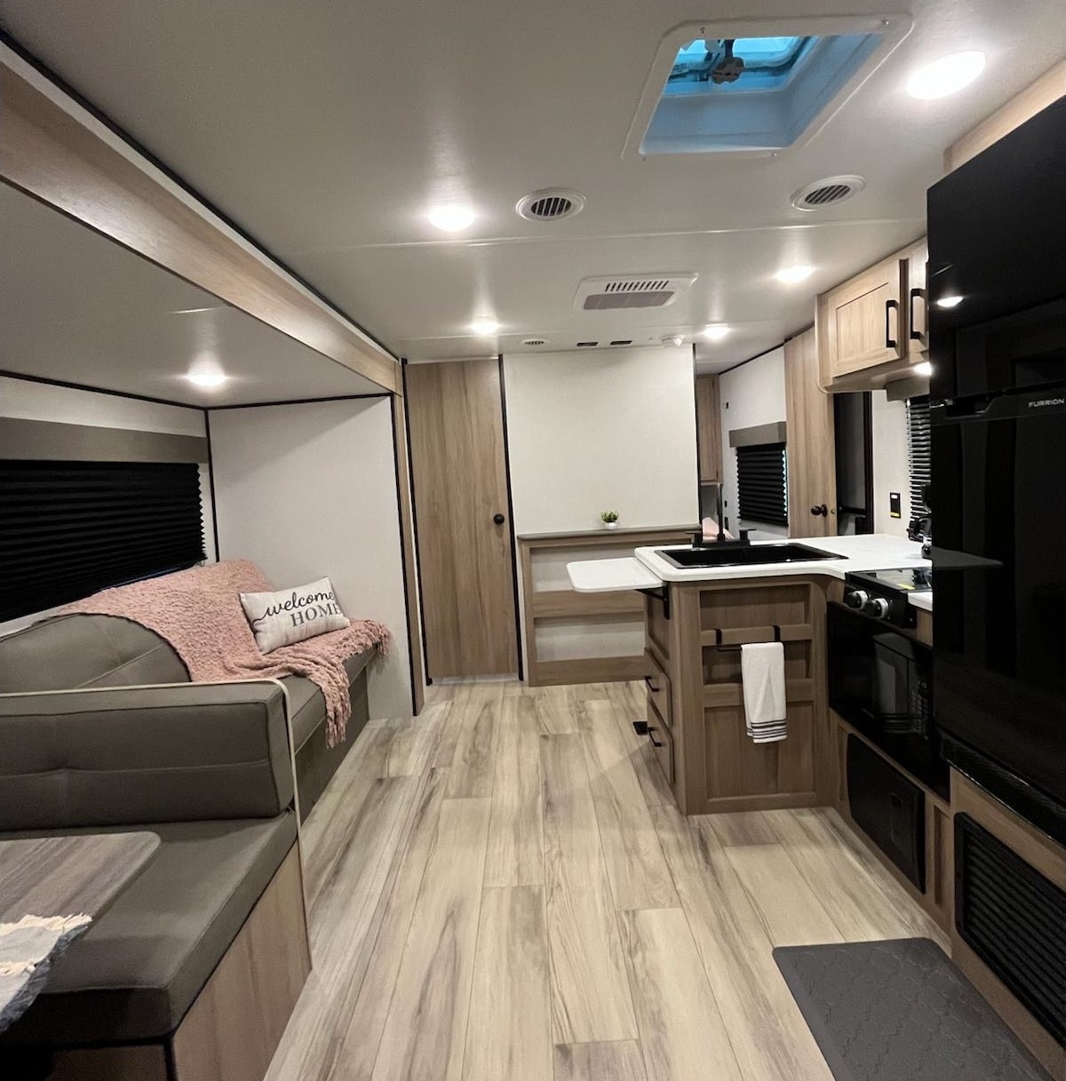 Jenny's 2025 Coachmen 17B Travel Trailer CL34
