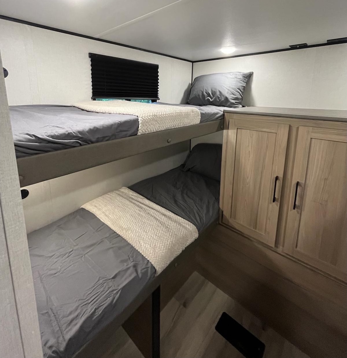 Jenny's 2025 Coachmen 17B Travel Trailer CL34
