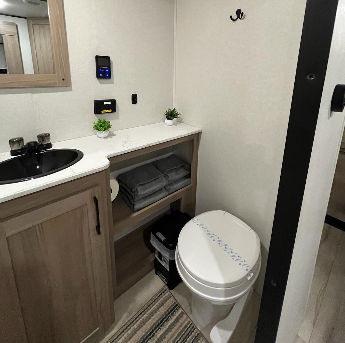 Jenny's 2025 Coachmen 17B Travel Trailer CL34