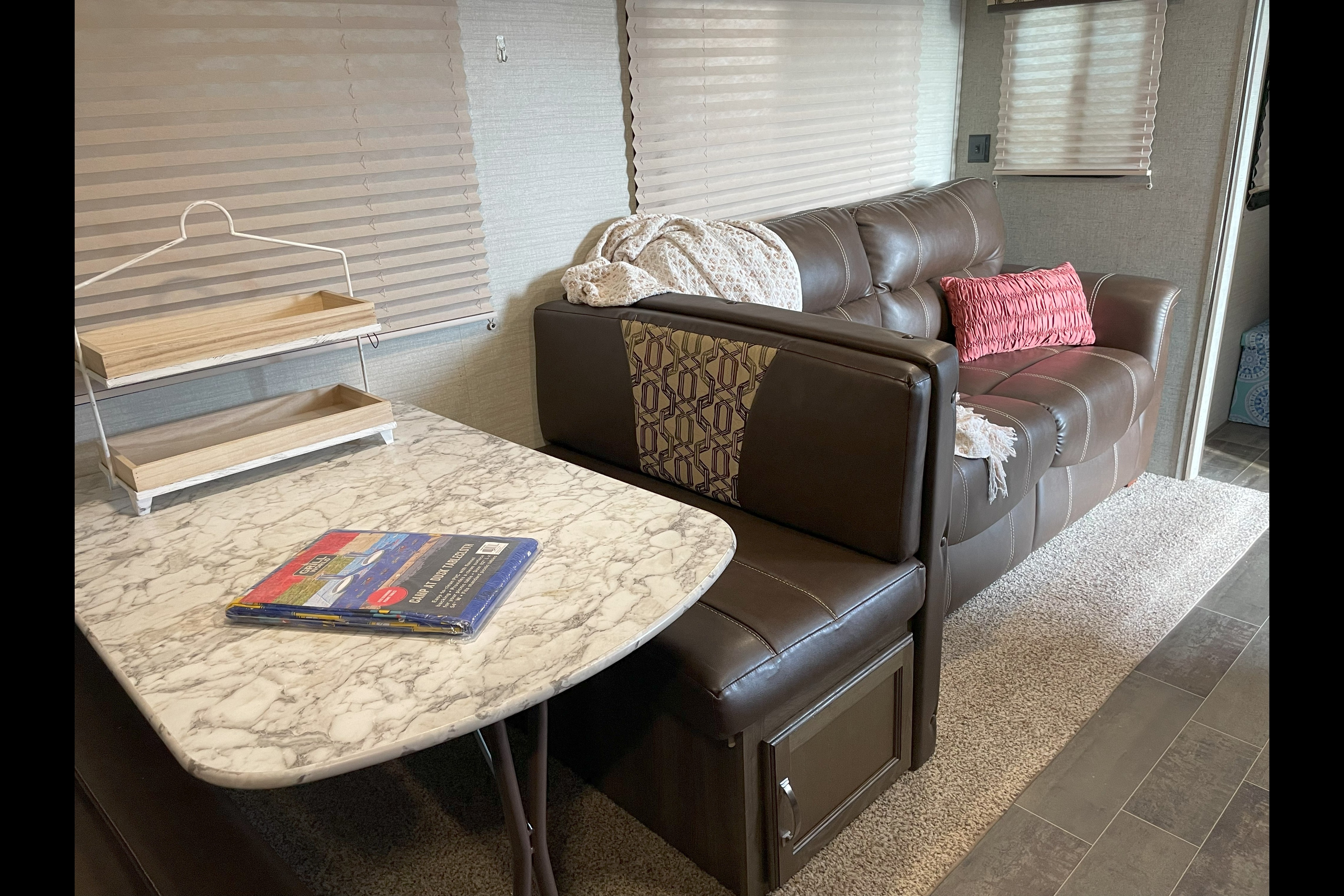 Fully Furnished, Loaded Bunkhouse RV!