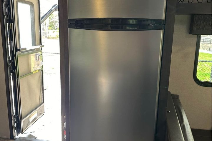 KZ Sportsmen 261 BHKLE Travel Trailer
