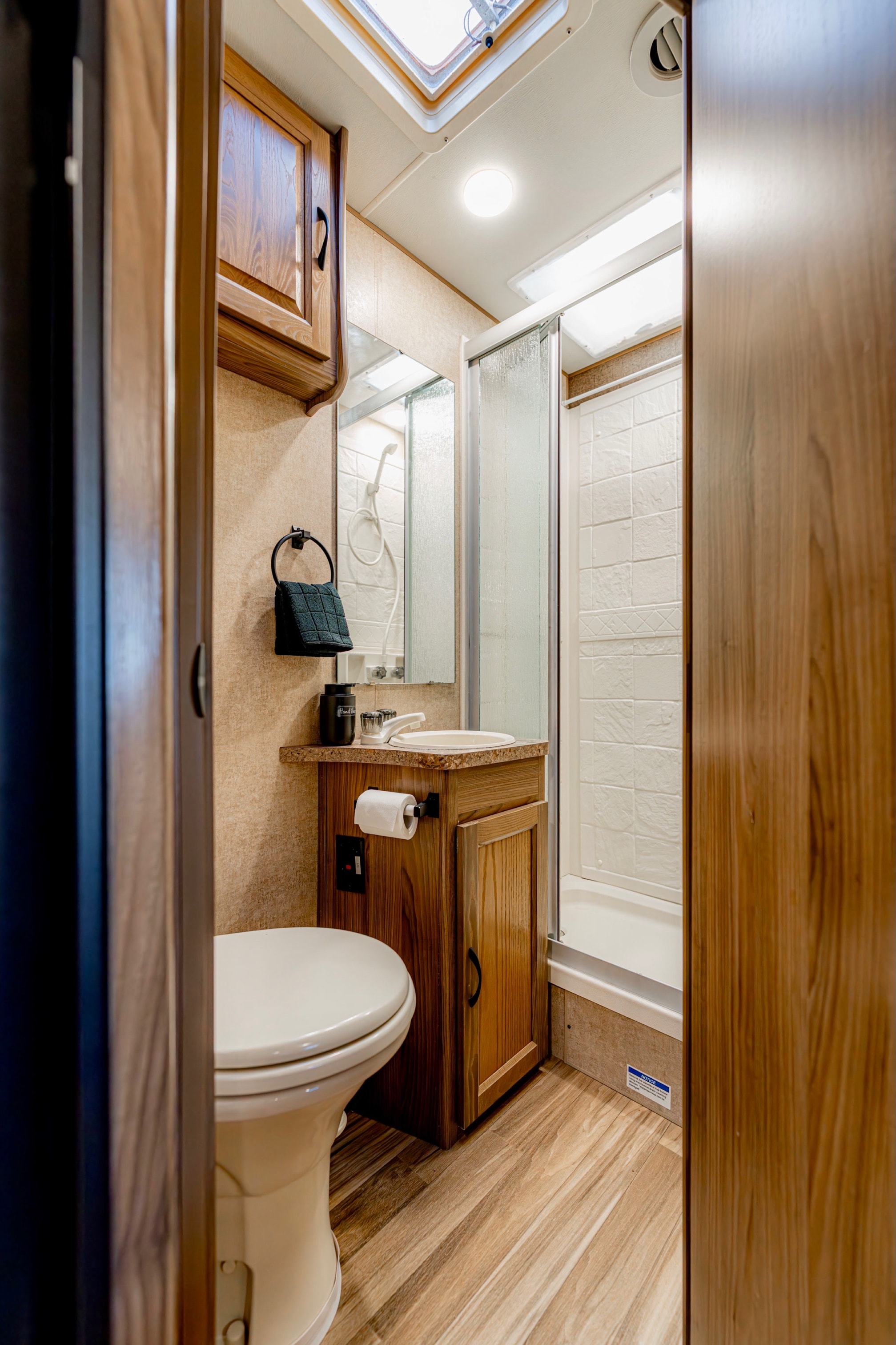 2017 Coachman Prism 2200LE