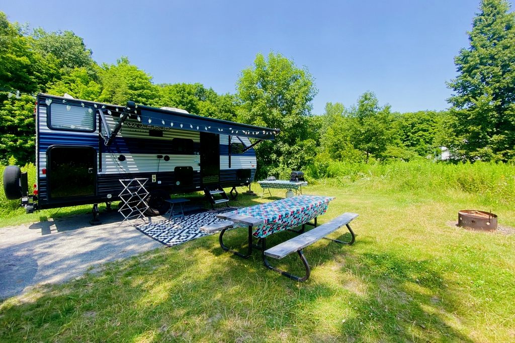 Enjoy the Great Outdoors in the Wolfpup!!