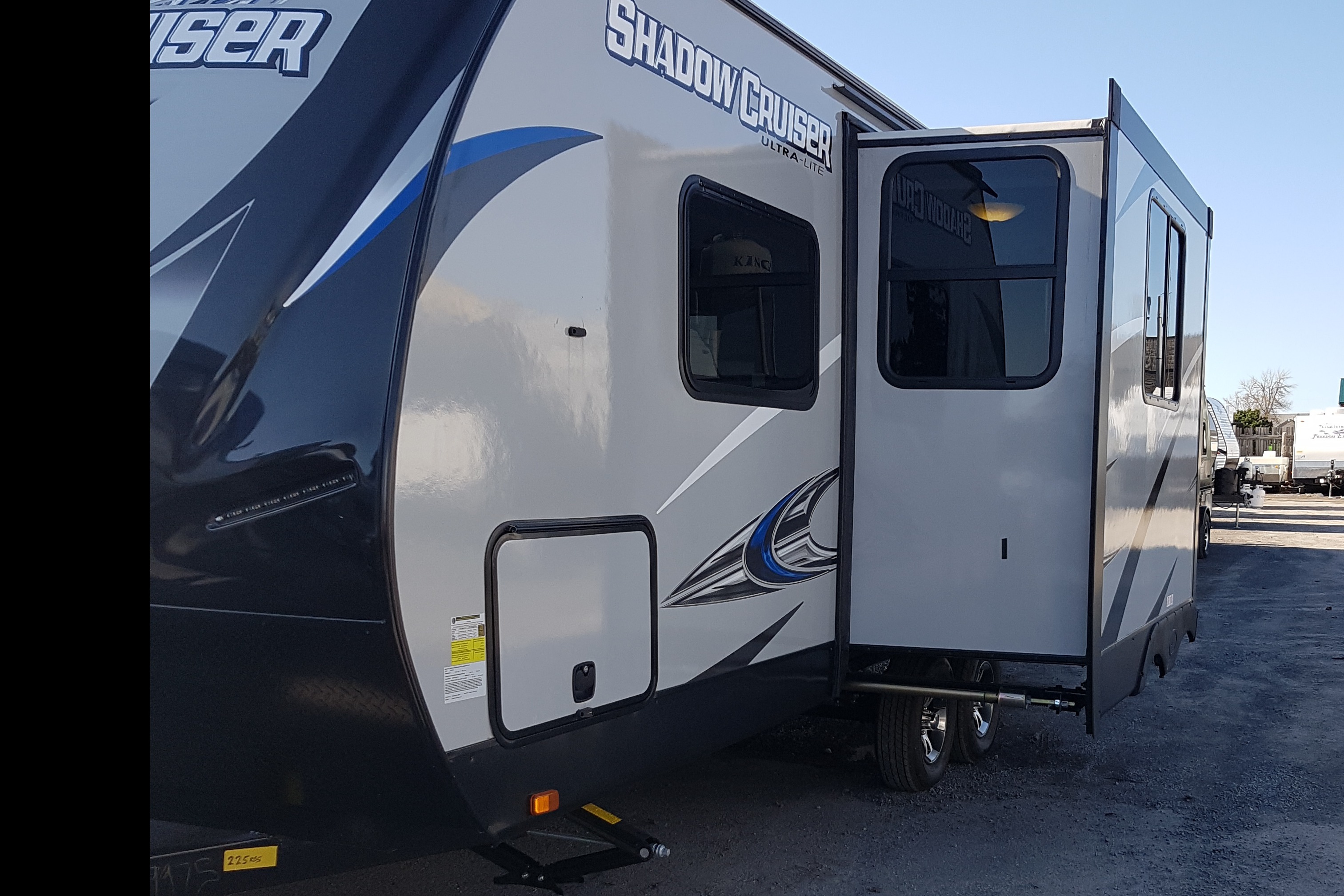 *DELIVERY ONLY* Cruiser RV Shadow Cruiser 225RBS 22 Travel Trailer
