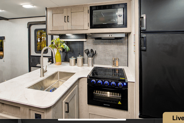 Steven's Heartland Mallard M26 Travel Trailer