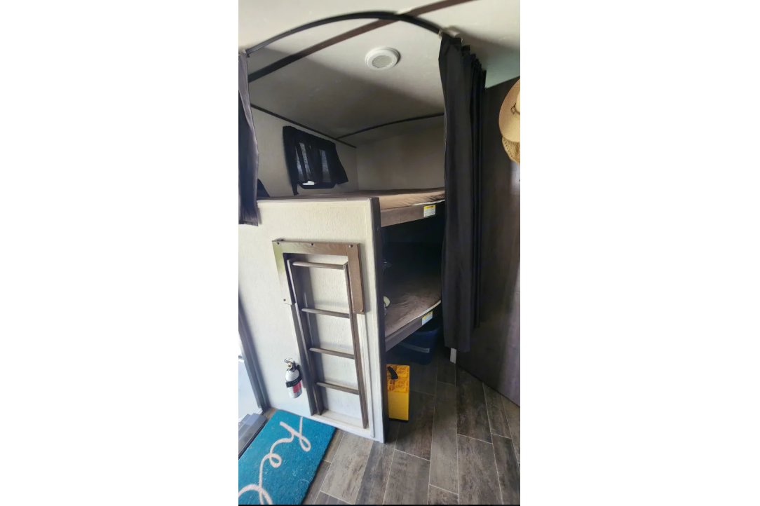2019 Crossroads Sunset Trail Super Lite