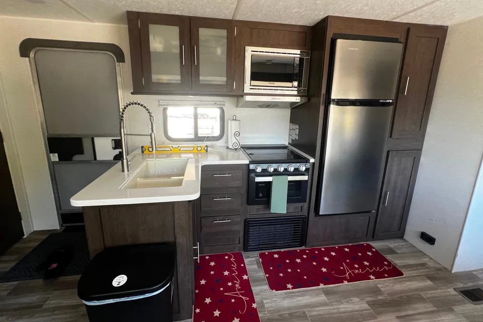 The Wildwood Bunkhouse Retreat