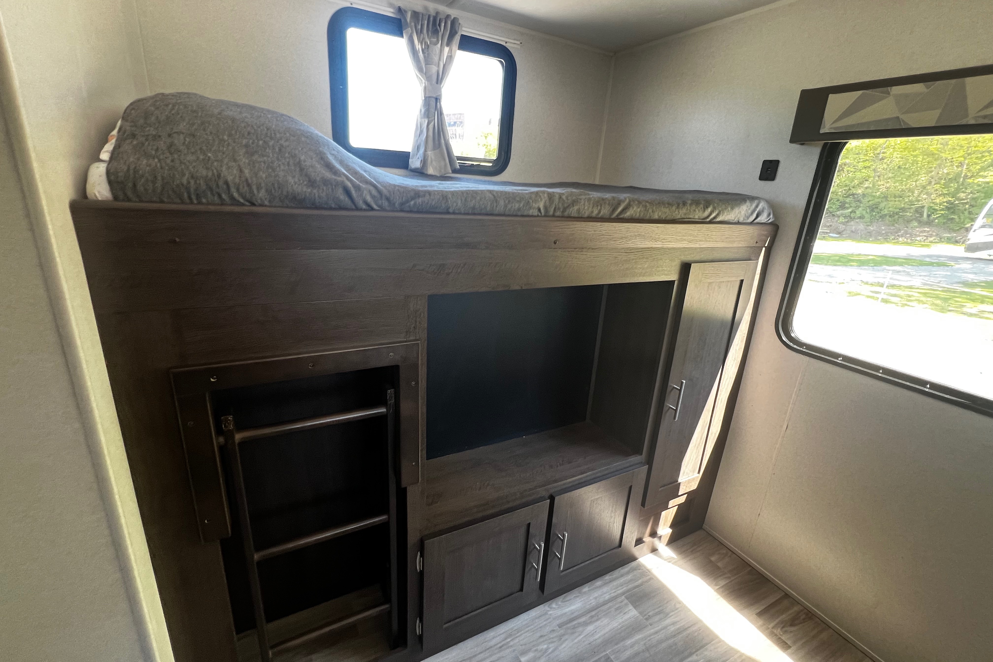The Wildwood Bunkhouse Retreat