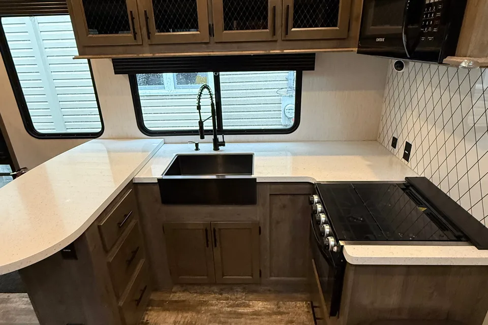 Bruno's Forest River sabre Fifth Wheel