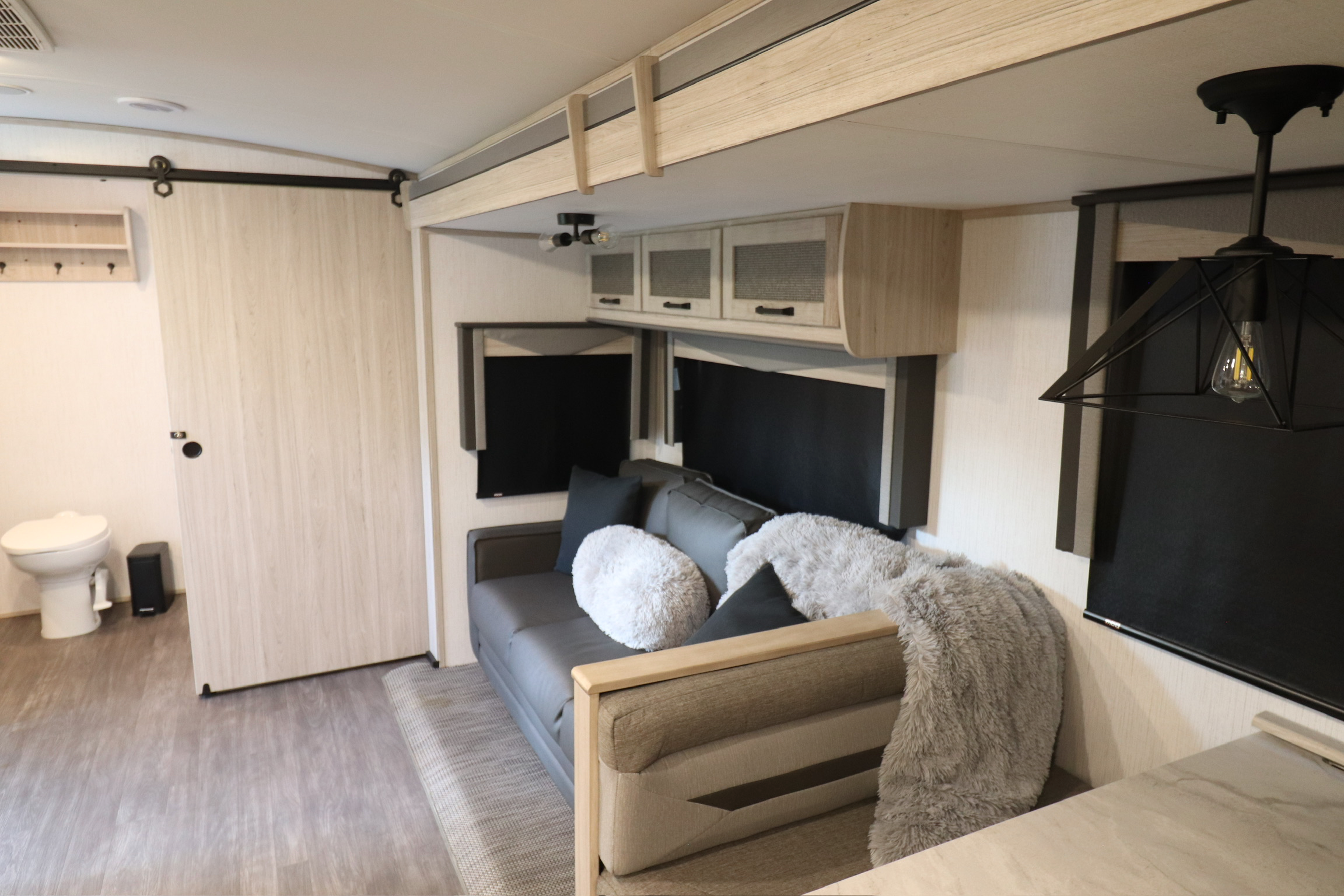 Luxury Twilight 2620 Travel Trailer – Private Queen Suite + Slide-Out