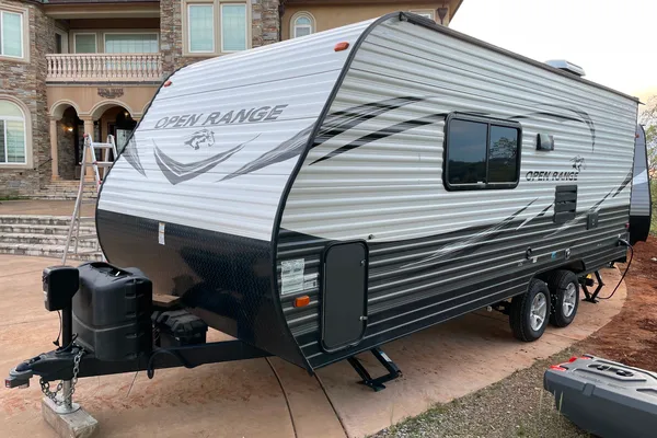 Spacious Clean New 23' Compact Travel Trailer