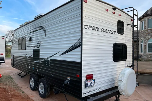Spacious Clean New 23' Compact Travel Trailer