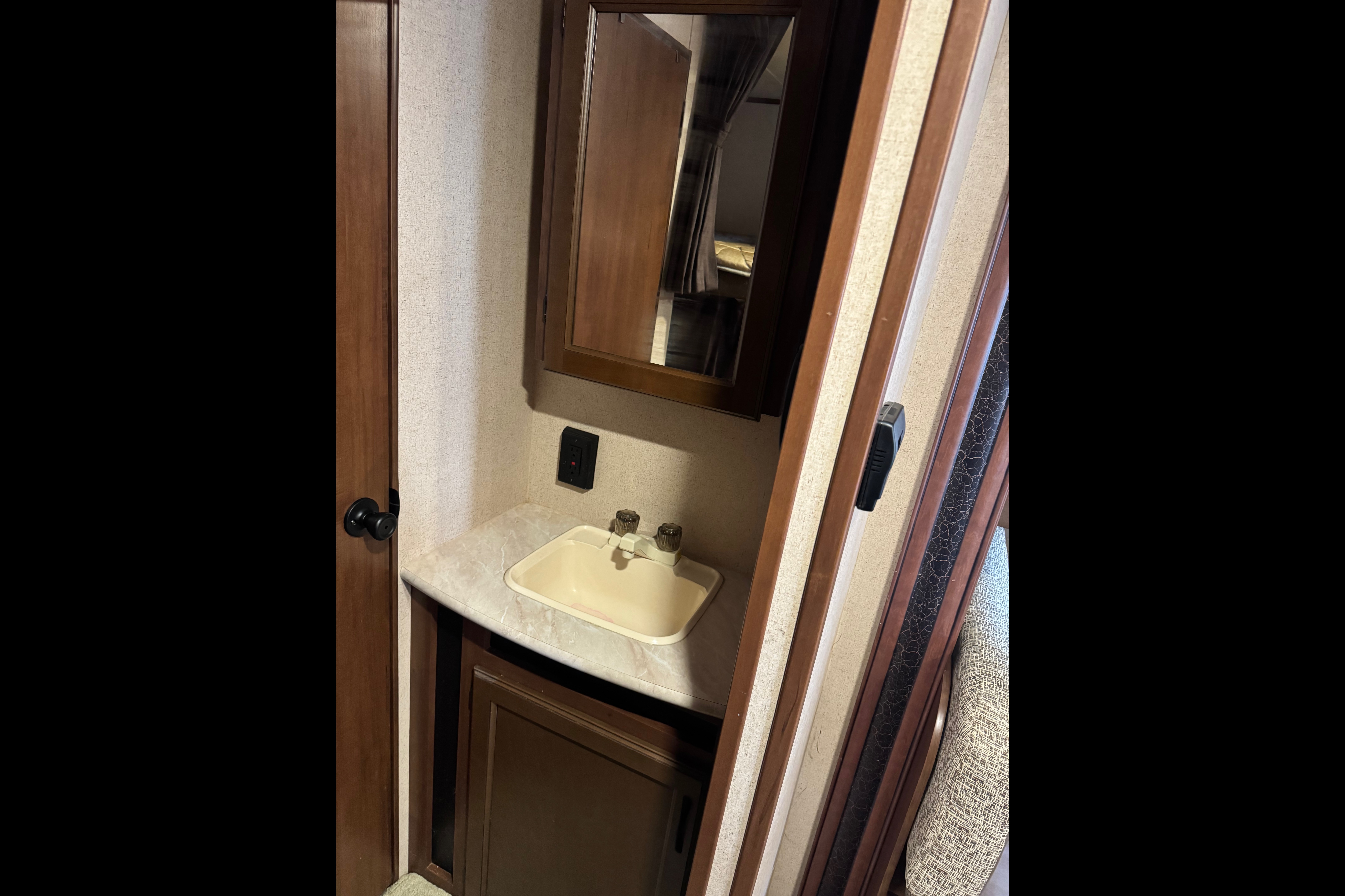 Cole's Jayco Jay Flight 26BHS Travel Trailer