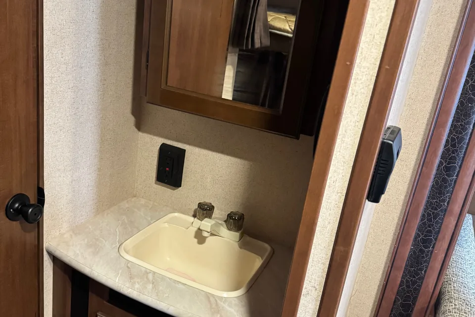 Cole's Jayco Jay Flight 26BHS Travel Trailer