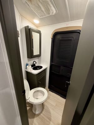 Keystone 330BKQ Travel Trailer