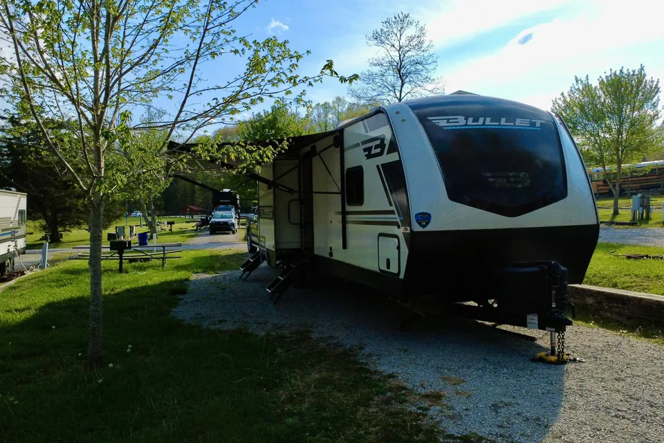 Keystone 330BKQ Travel Trailer