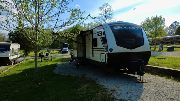 Keystone 330BKQ Travel Trailer