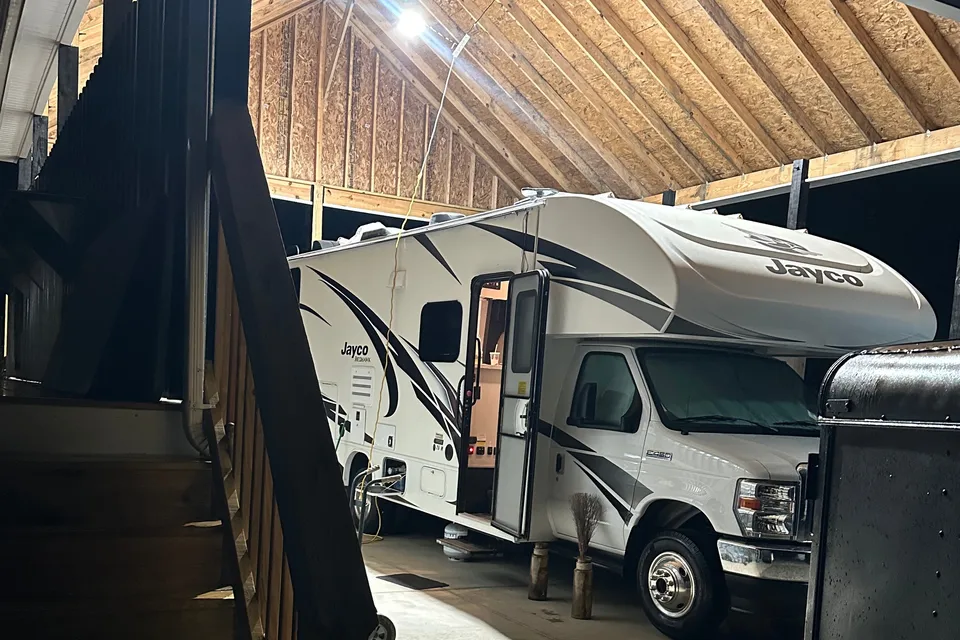 Edgar's Jayco redhawk Class C