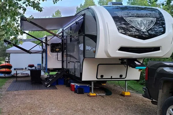 Michael's Winnebago Mini Winni Fifth Wheel