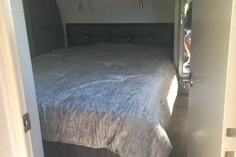 Michael's Winnebago Mini Winni Fifth Wheel
