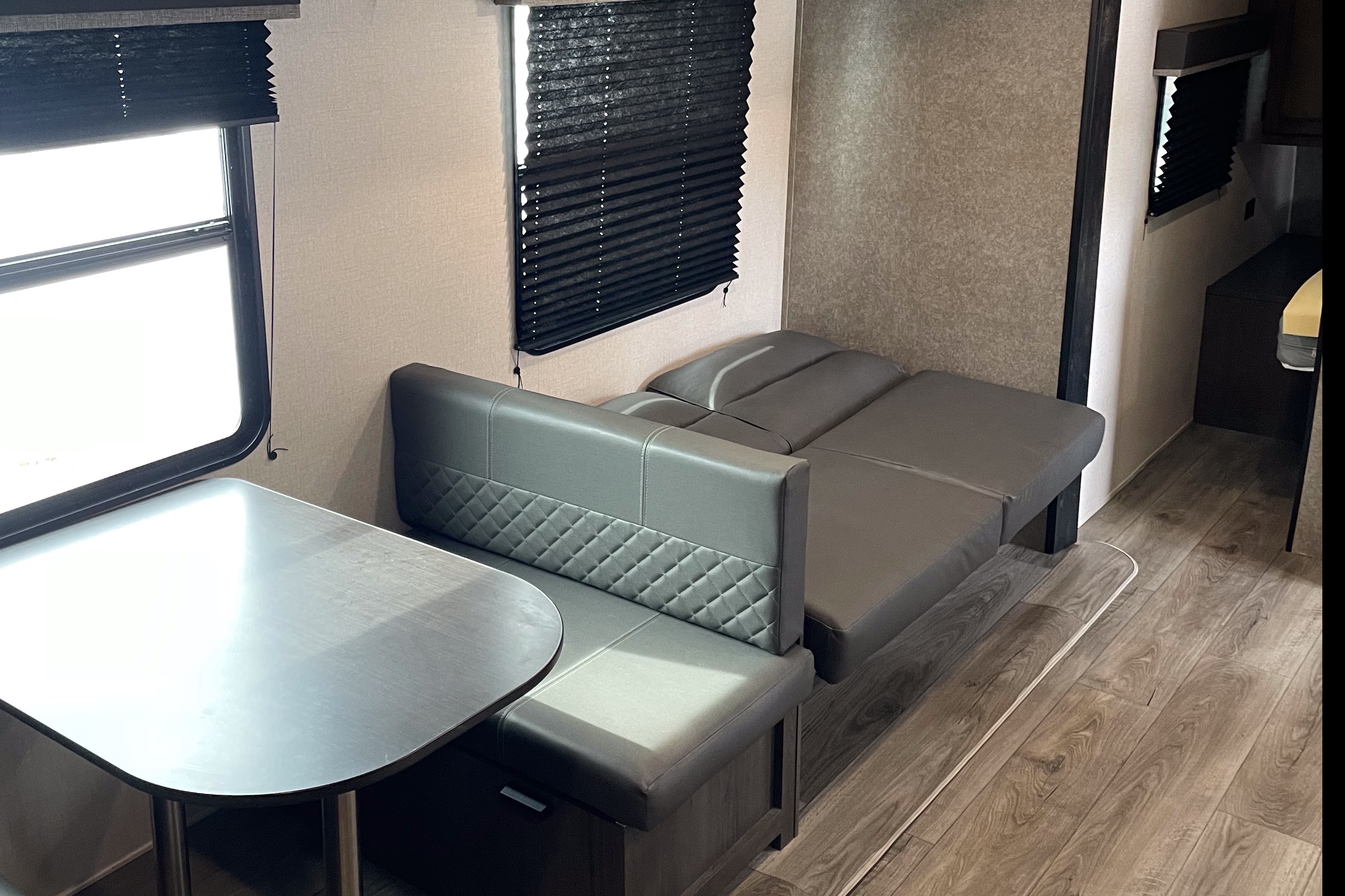 Tom's Starcraft Autumn Ridge Travel Trailer