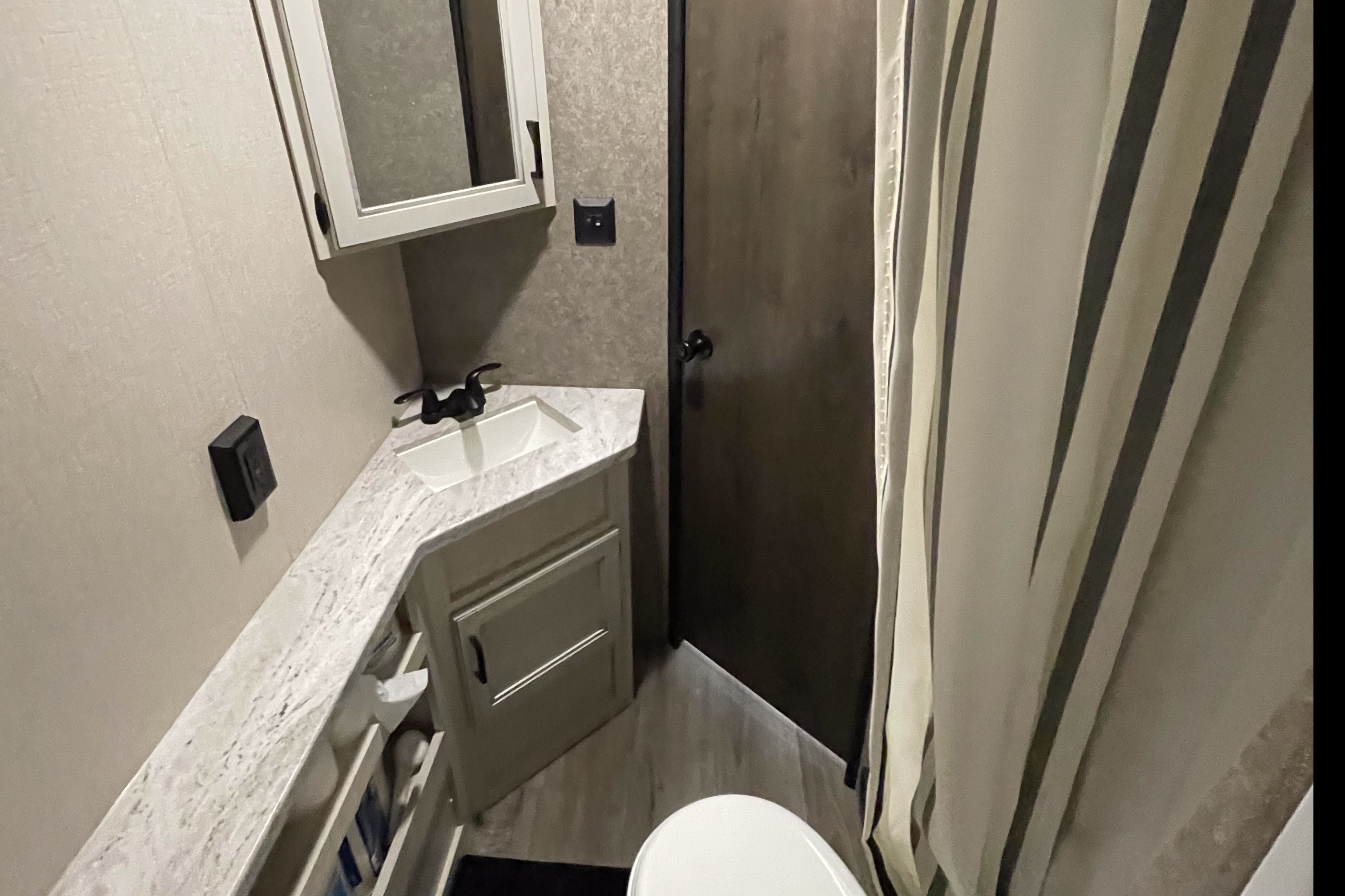 Tom's Starcraft Autumn Ridge Travel Trailer