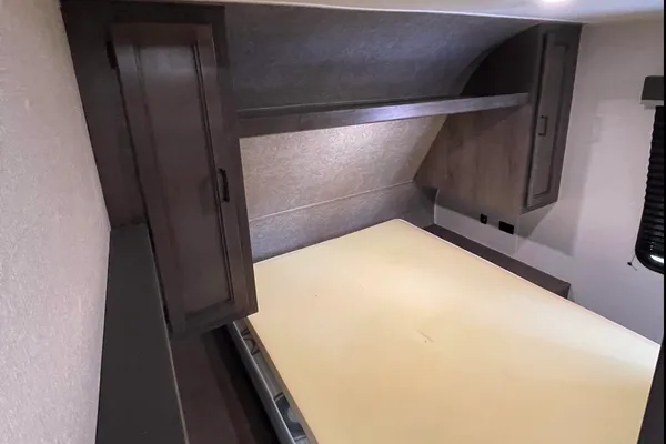 Tom's Starcraft Autumn Ridge Travel Trailer