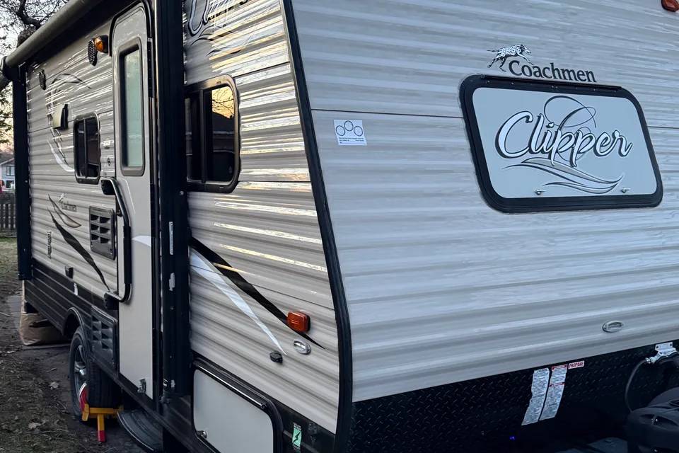 Wen's Coachmen Clipper Travel Trailer