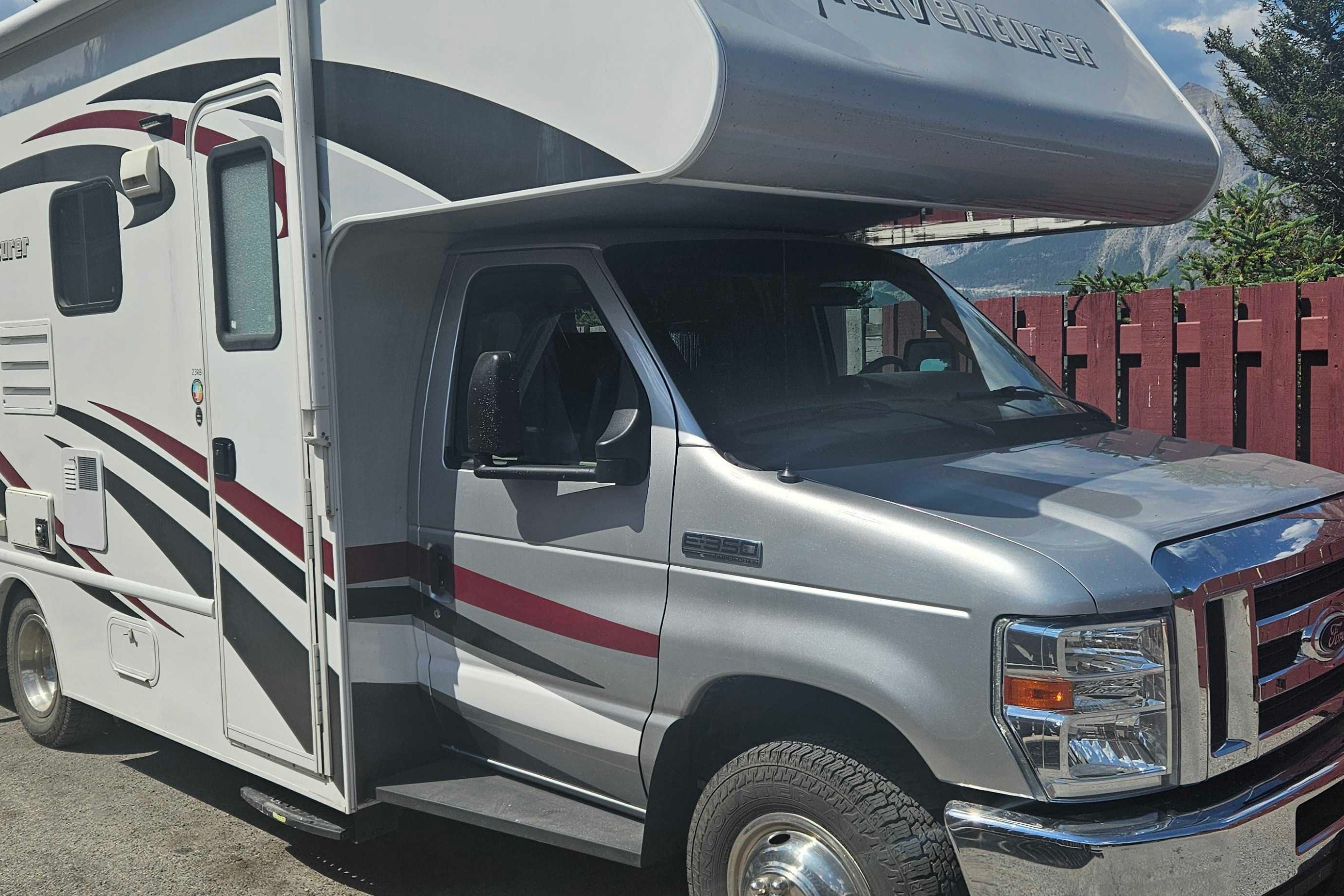 Sunny's Adventurer 23 Class C