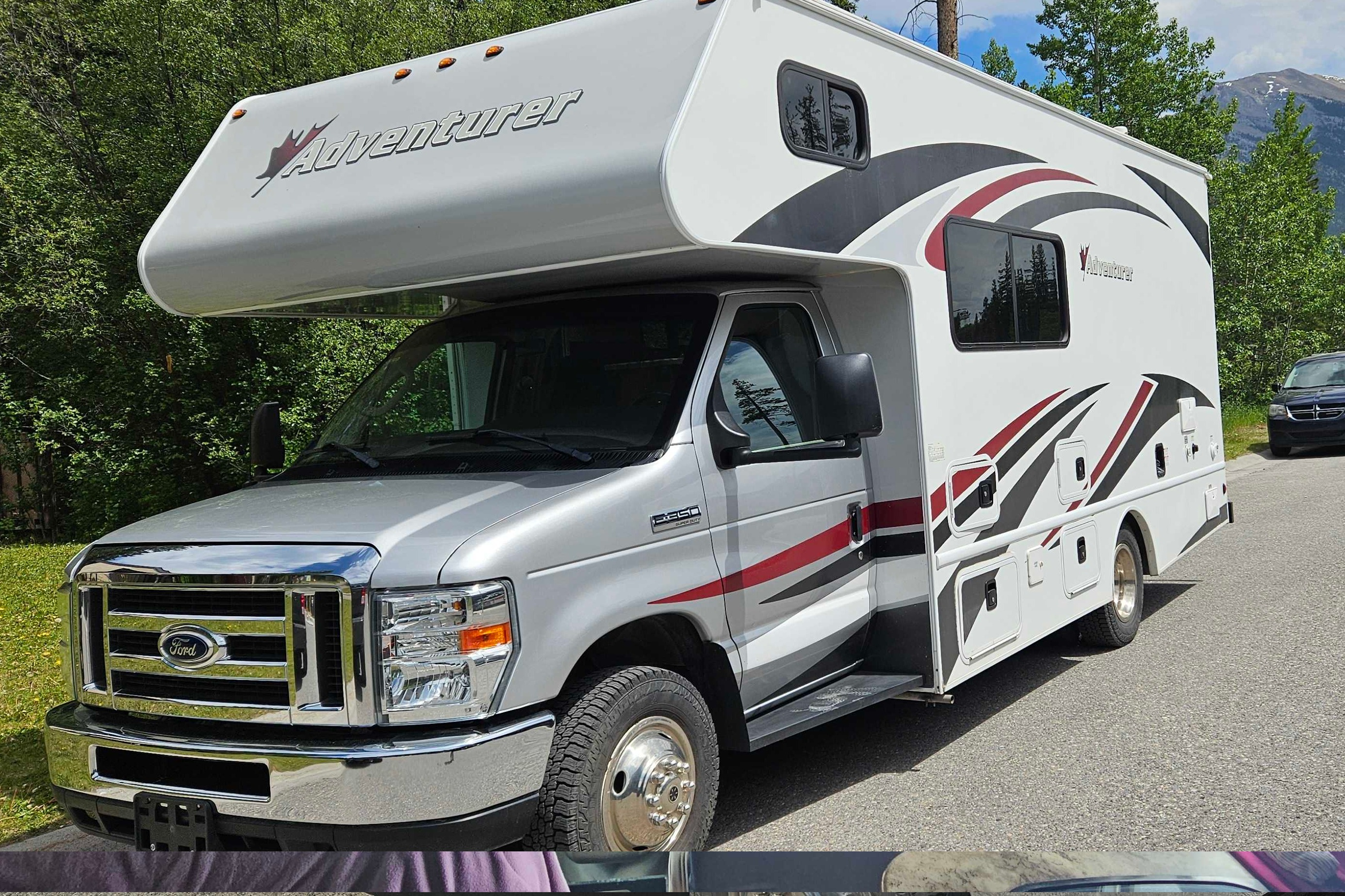 Sunny's Adventurer 23 Class C