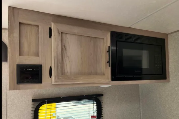 Jeff's 2023 Sportsmen 191BHK Travel Trailer