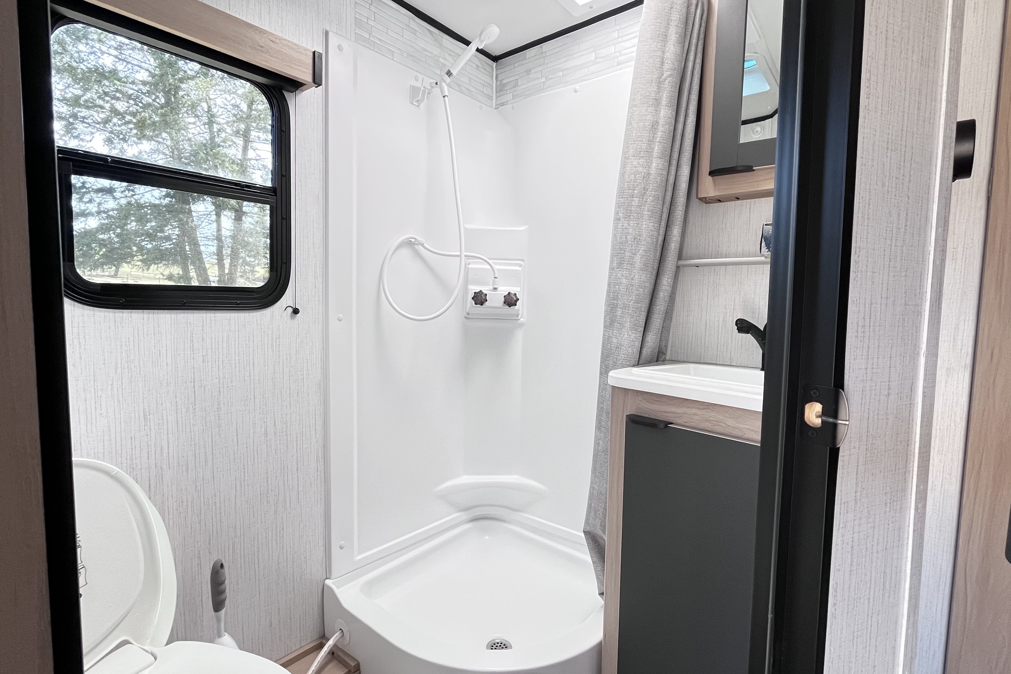 Mark's Cruiser RV Hitch Travel Trailer